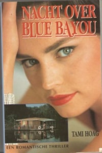 Nacht over Blue Bayou Tami Hoag-min